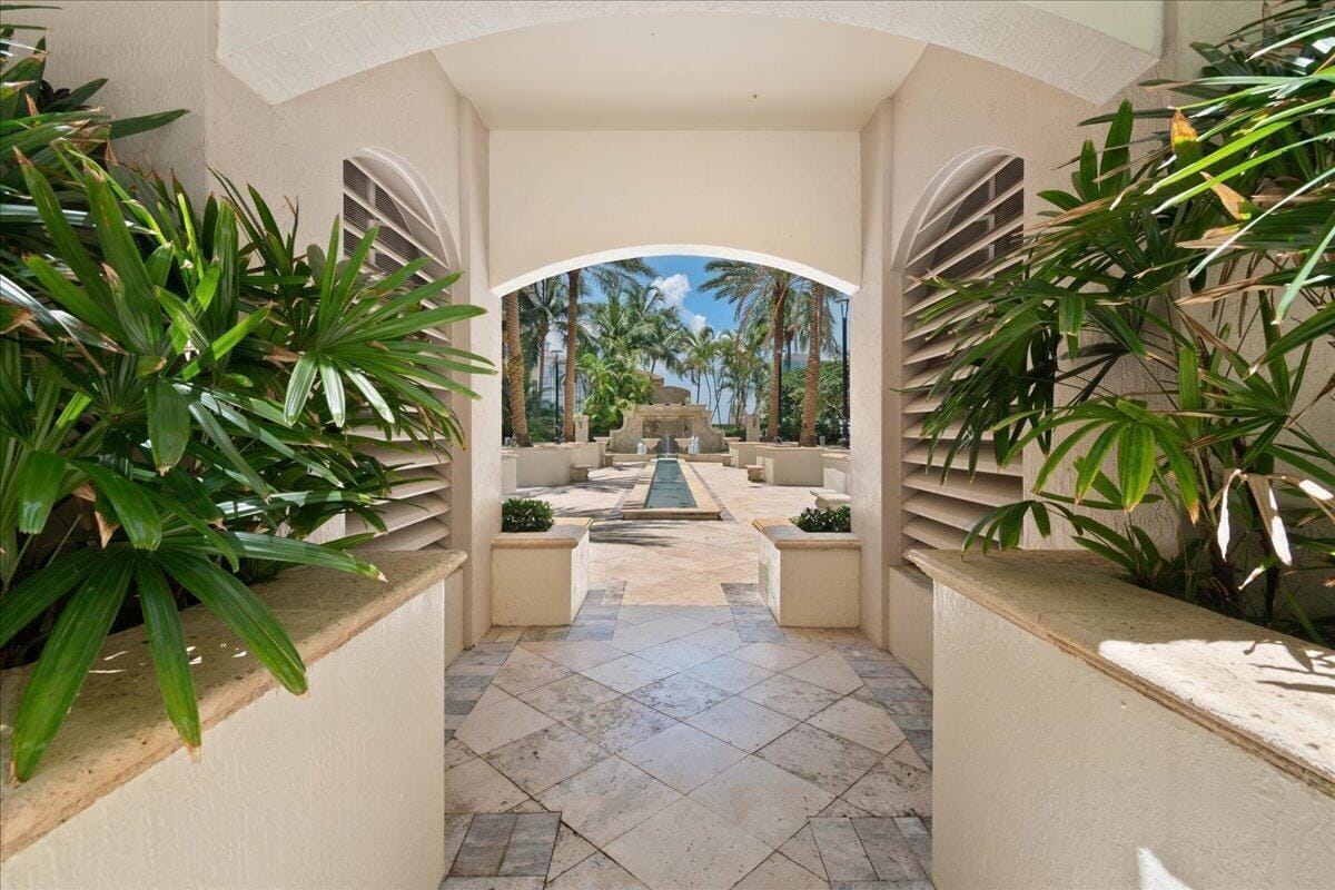 801 S Olive Avenue 118, West Palm Beach, FL 33401 photo 16