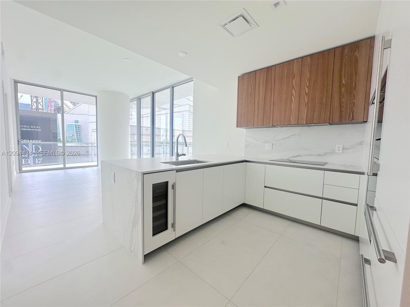 1400 Biscayne Boulevard 402, Miami, FL 33132 photo 3