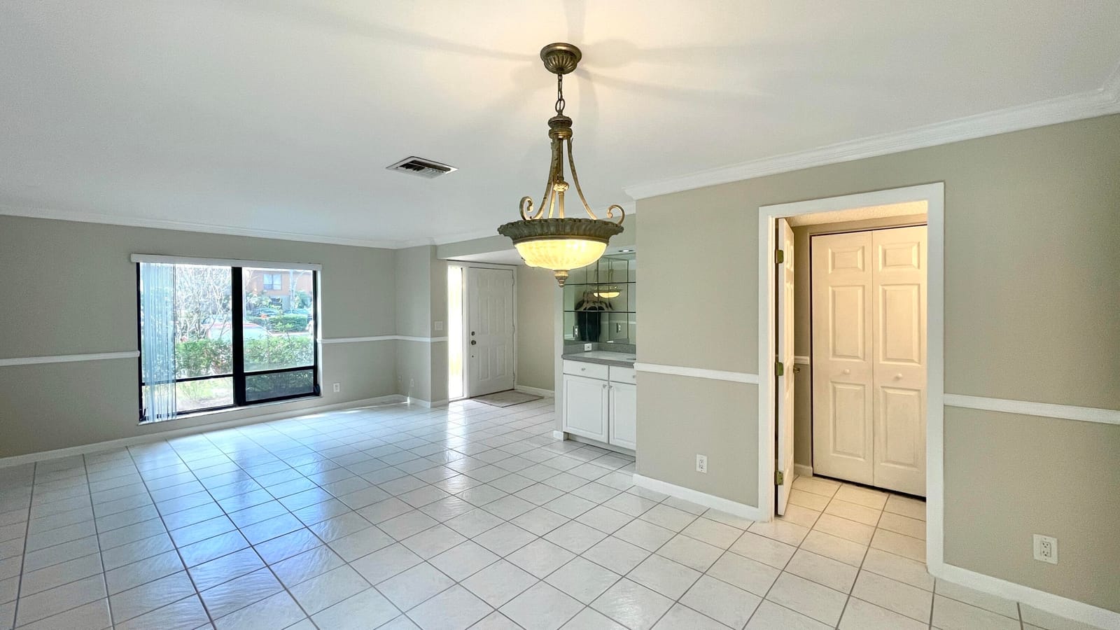 501 SANDTREE Drive, Palm Beach Gardens, FL 33403 photo 5