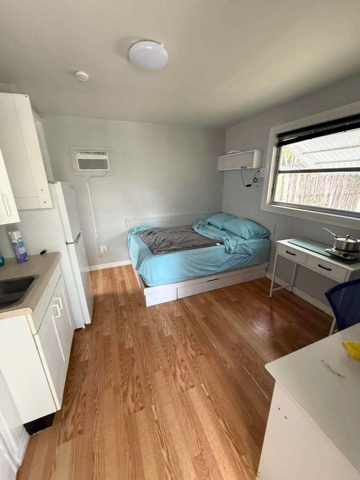 605 E Coast Avenue 3 — photo 3