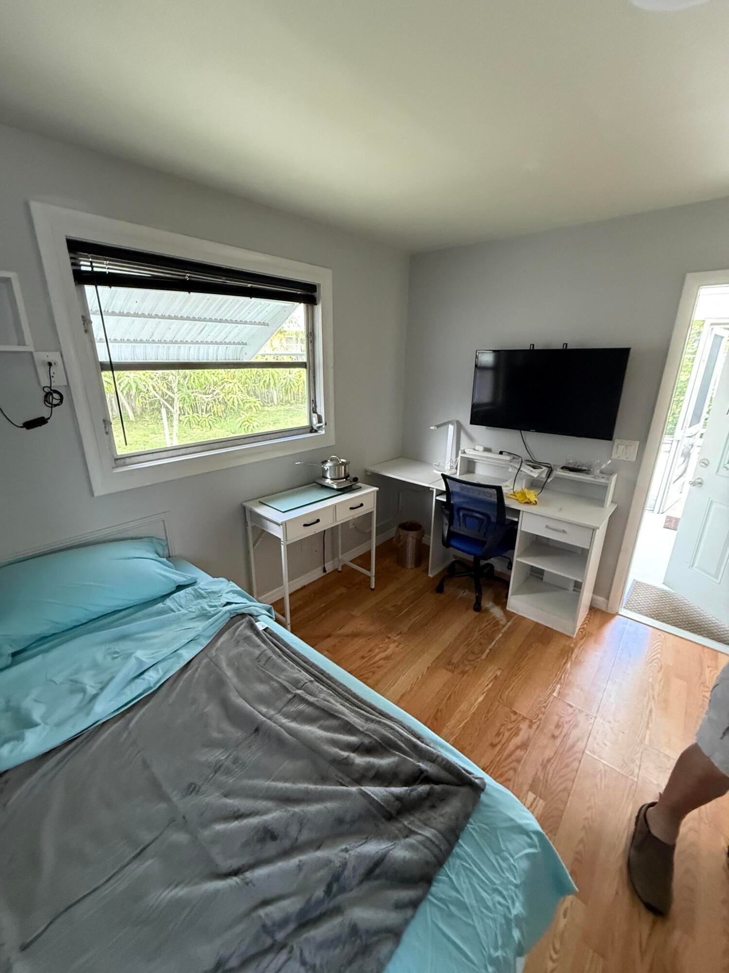 605 E Coast Avenue 3 — photo 5