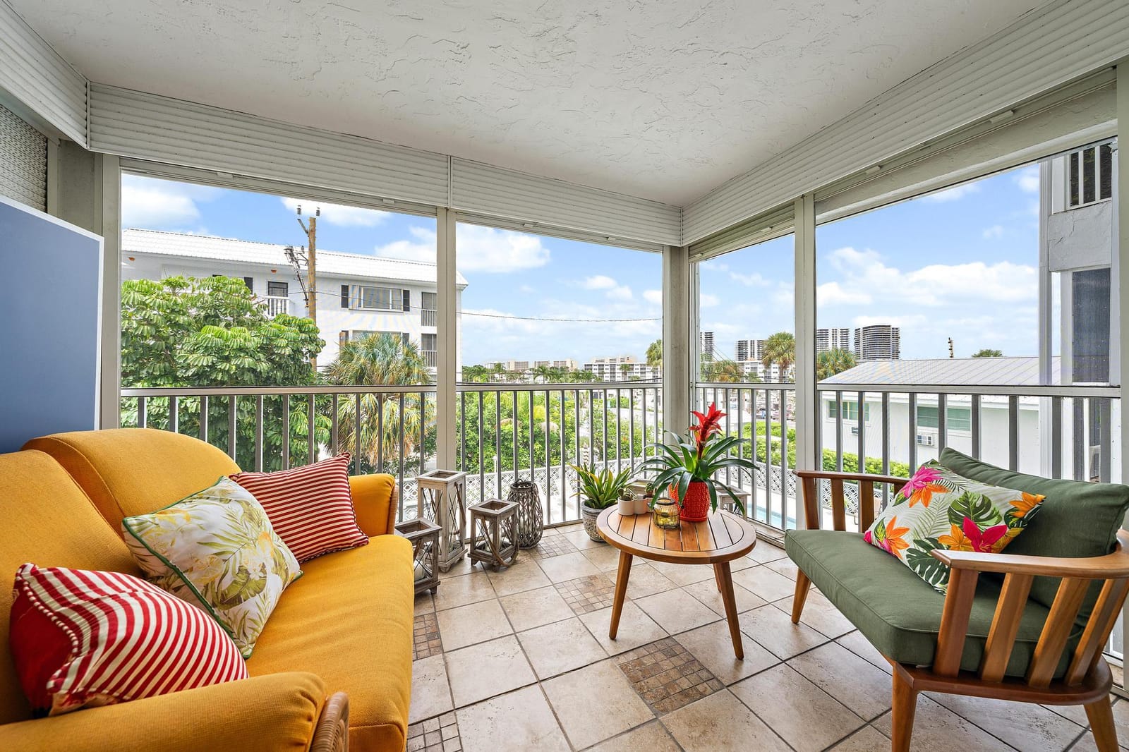 2 bedroom home for sale at 155 Yacht Club, North Palm Beach, FL 33408 — $3,700