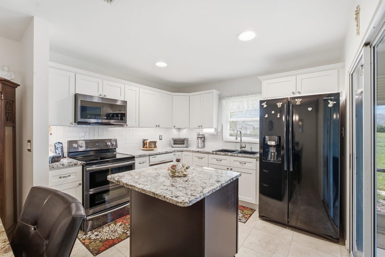 3310 SW Villa Place — photo 7