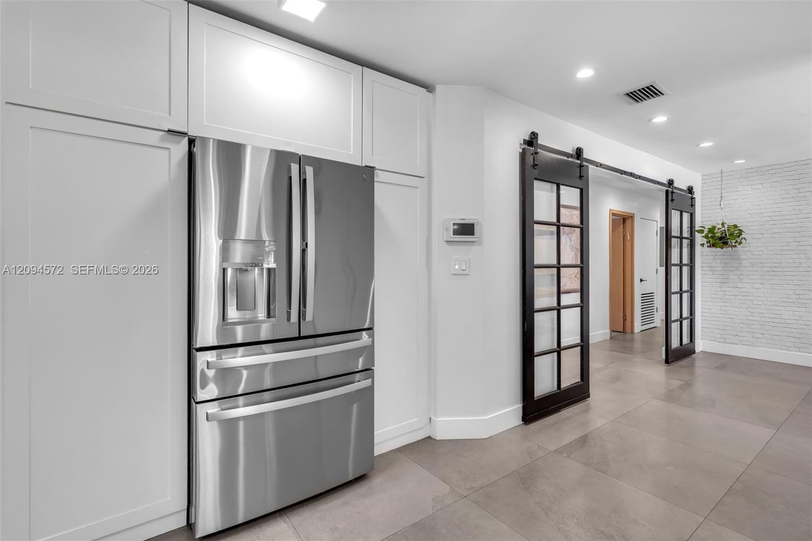 2471 NE 201st Street, Miami, FL 33180 photo 18