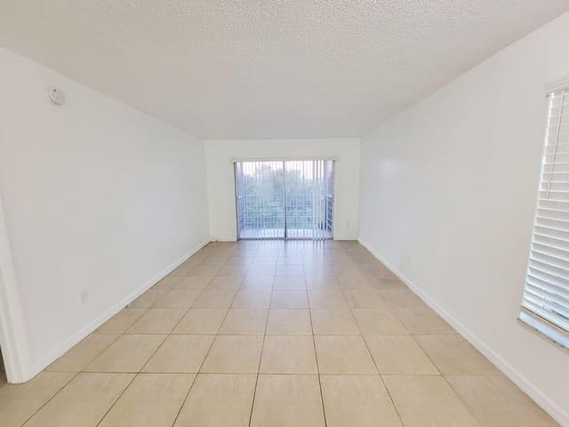 2800 NW 56TH Avenue E407, Lauderhill, FL 33313