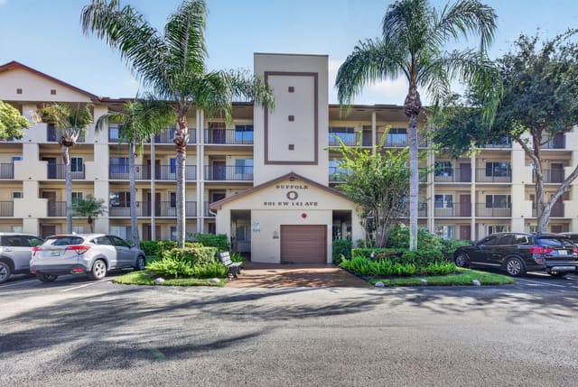 801 SW 141ST Avenue 302O, Pembroke Pines, FL 33027