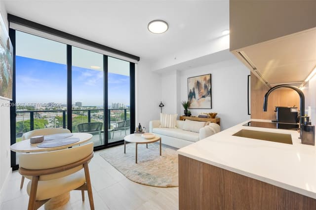 580 72nd Street 611, 580 72nd Street, Miami Beach, FL