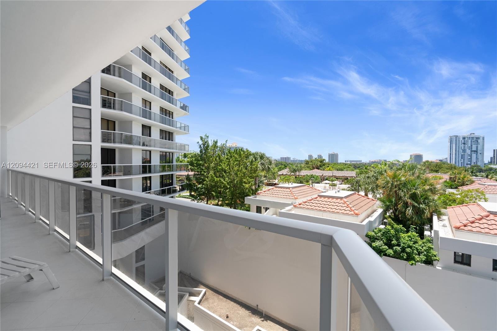 20281 E Country Club Drive 403, Aventura, FL 33180 photo 14