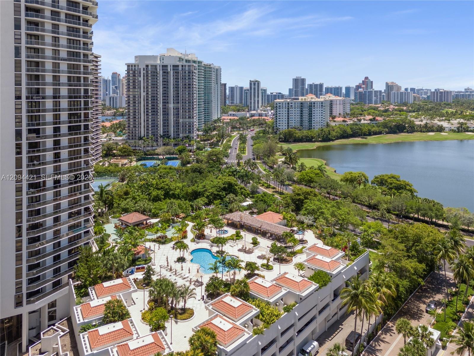 20281 E Country Club Drive 403, Aventura, FL 33180 photo 15