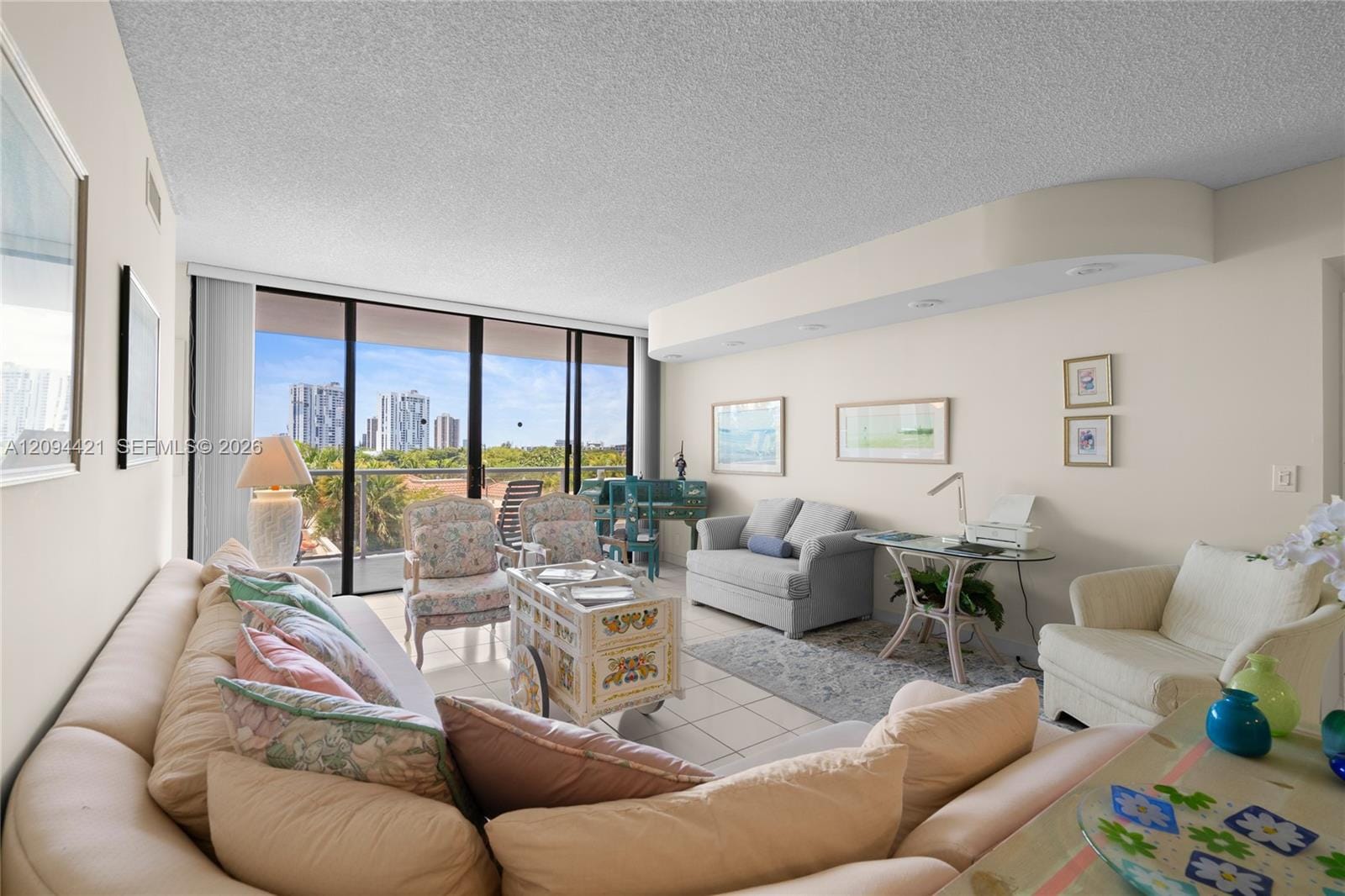 20281 E Country Club Drive 403, Aventura, FL 33180 photo 17