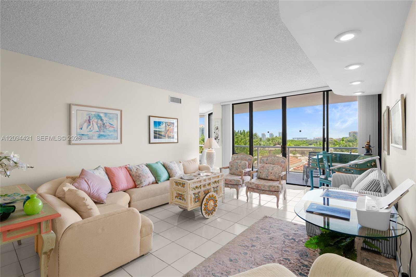 20281 E Country Club Drive 403, Aventura, FL 33180 photo 18