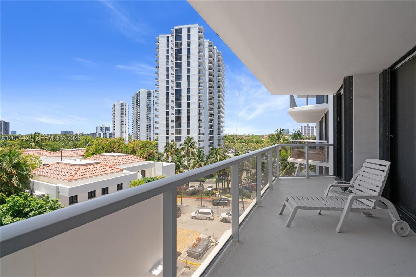20281 E Country Club Drive 403, Aventura, FL 33180 photo 21