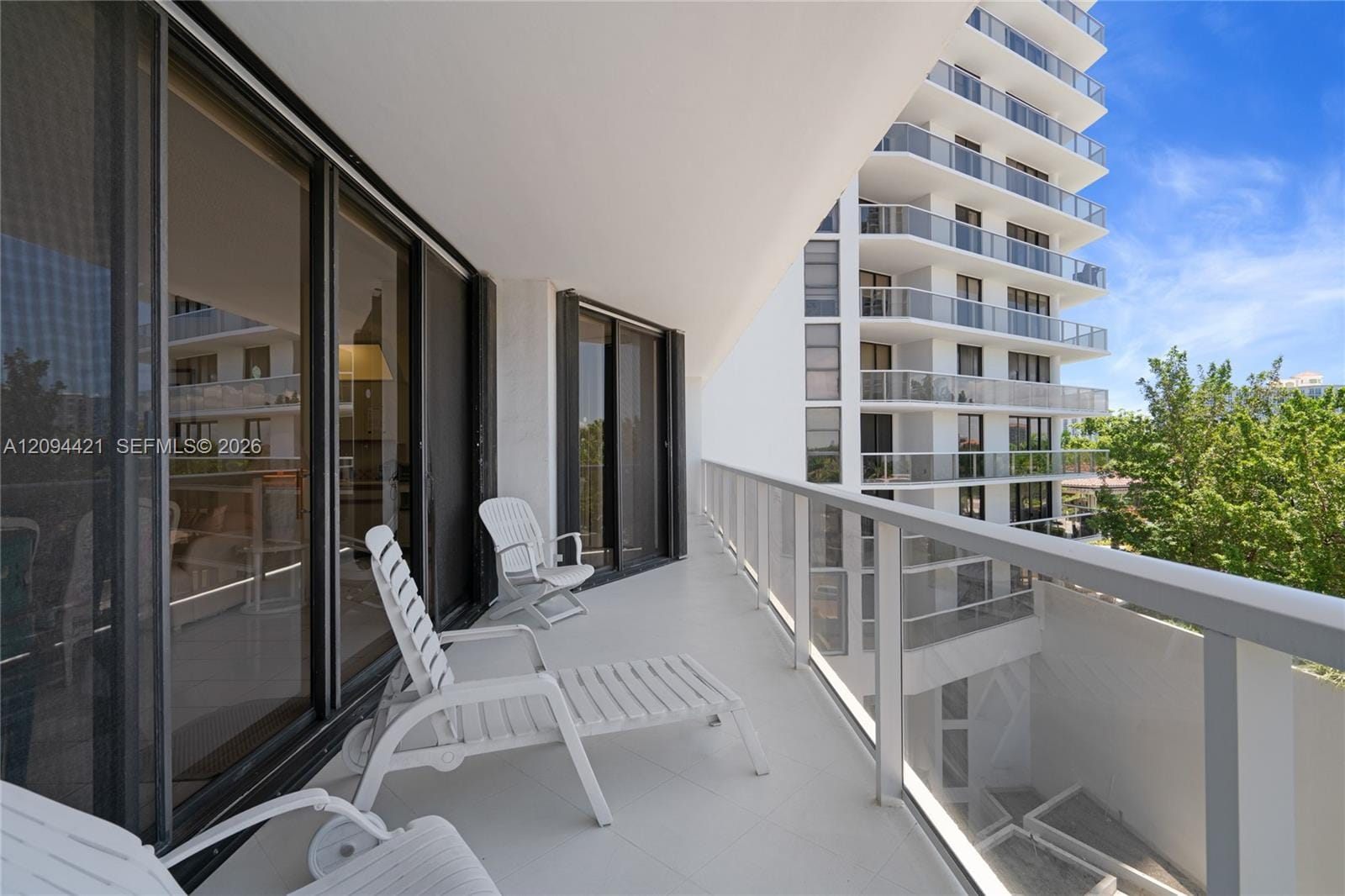 20281 E Country Club Drive 403, Aventura, FL 33180 photo 24