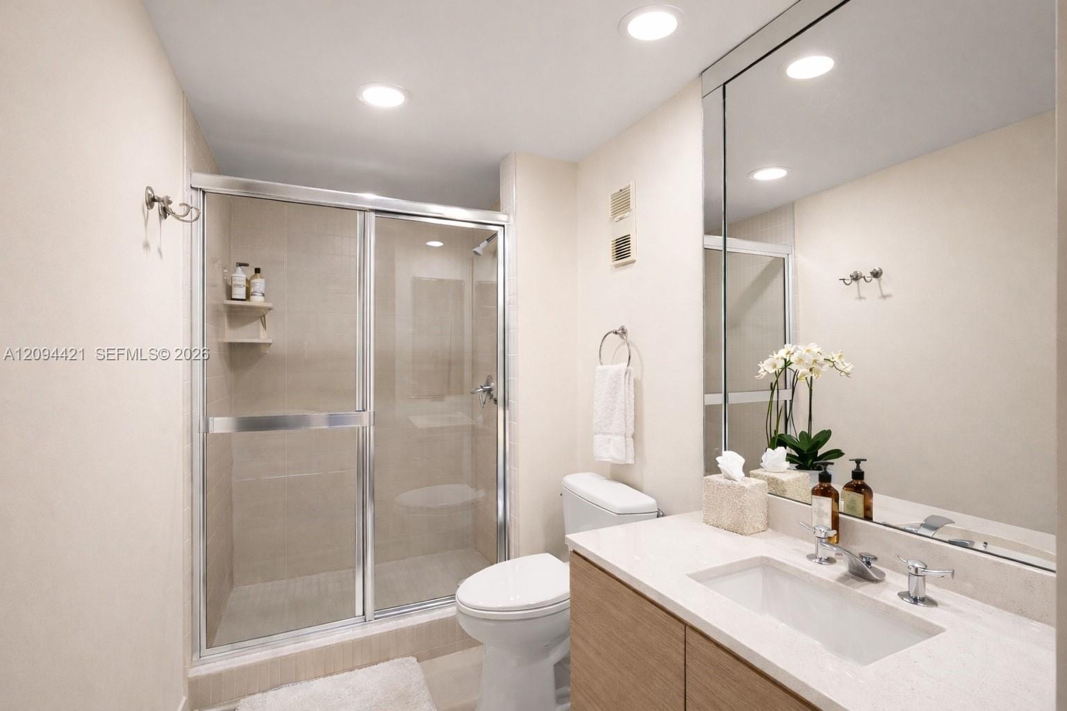20281 E Country Club Drive 403 — photo 10