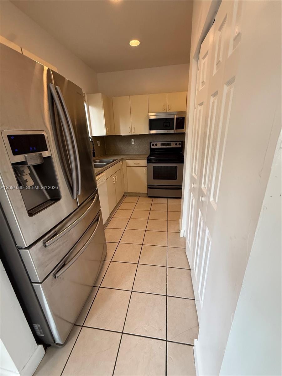 2537 NE 41st Terrace 2537, Homestead, FL 33033 photo 3