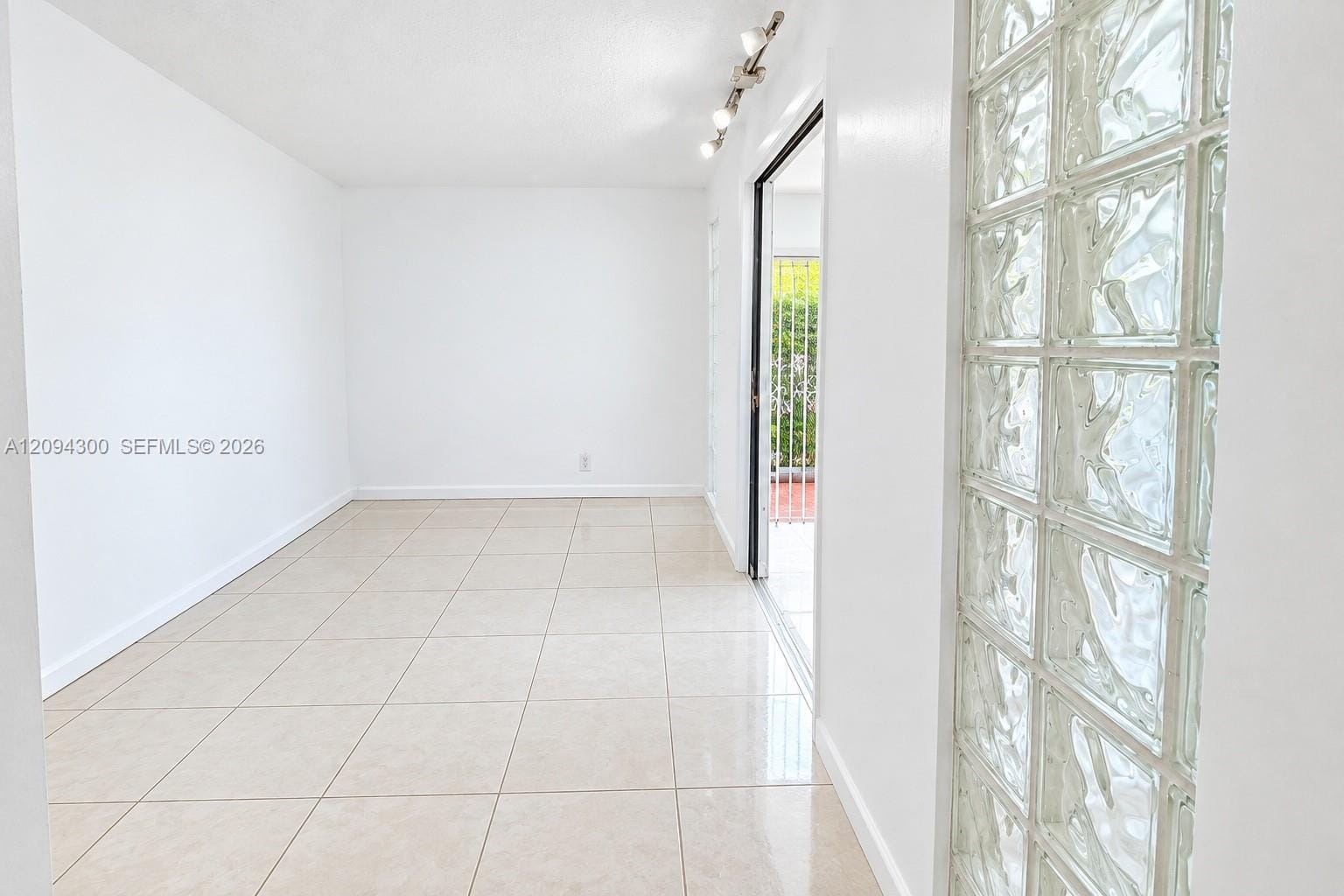 8315 SW 72nd Avenue 104B, Miami, FL 33143 photo 4
