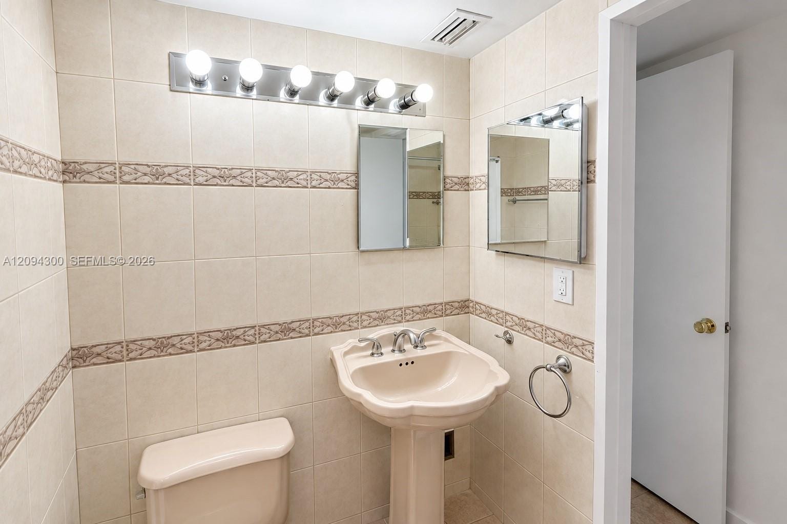 8315 SW 72nd Avenue 104B, Miami, FL 33143 photo 8