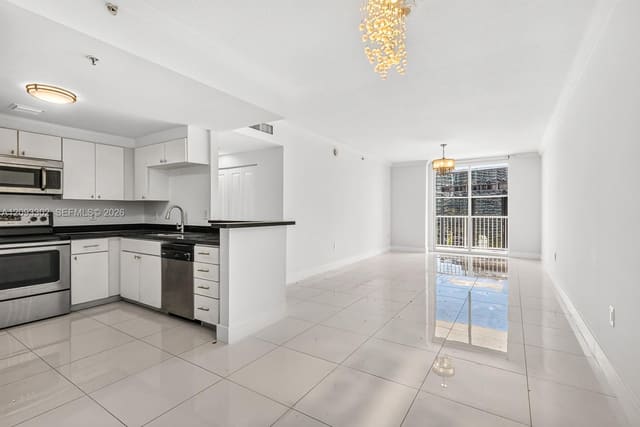 1250 S Miami Avenue 1806, Miami, FL 33130