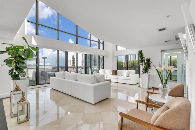 100 N Federal Highway 1, Fort Lauderdale, FL 33301