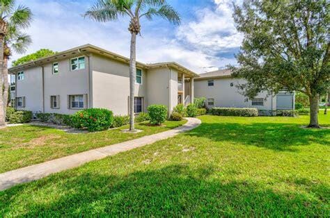 10 LAKE VISTA Trail 206, Port St. Lucie, FL 34952 photo 2