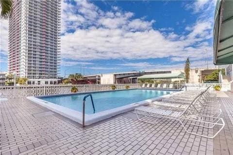 1817 S Ocean Drive 426, Hallandale Beach, FL 33009