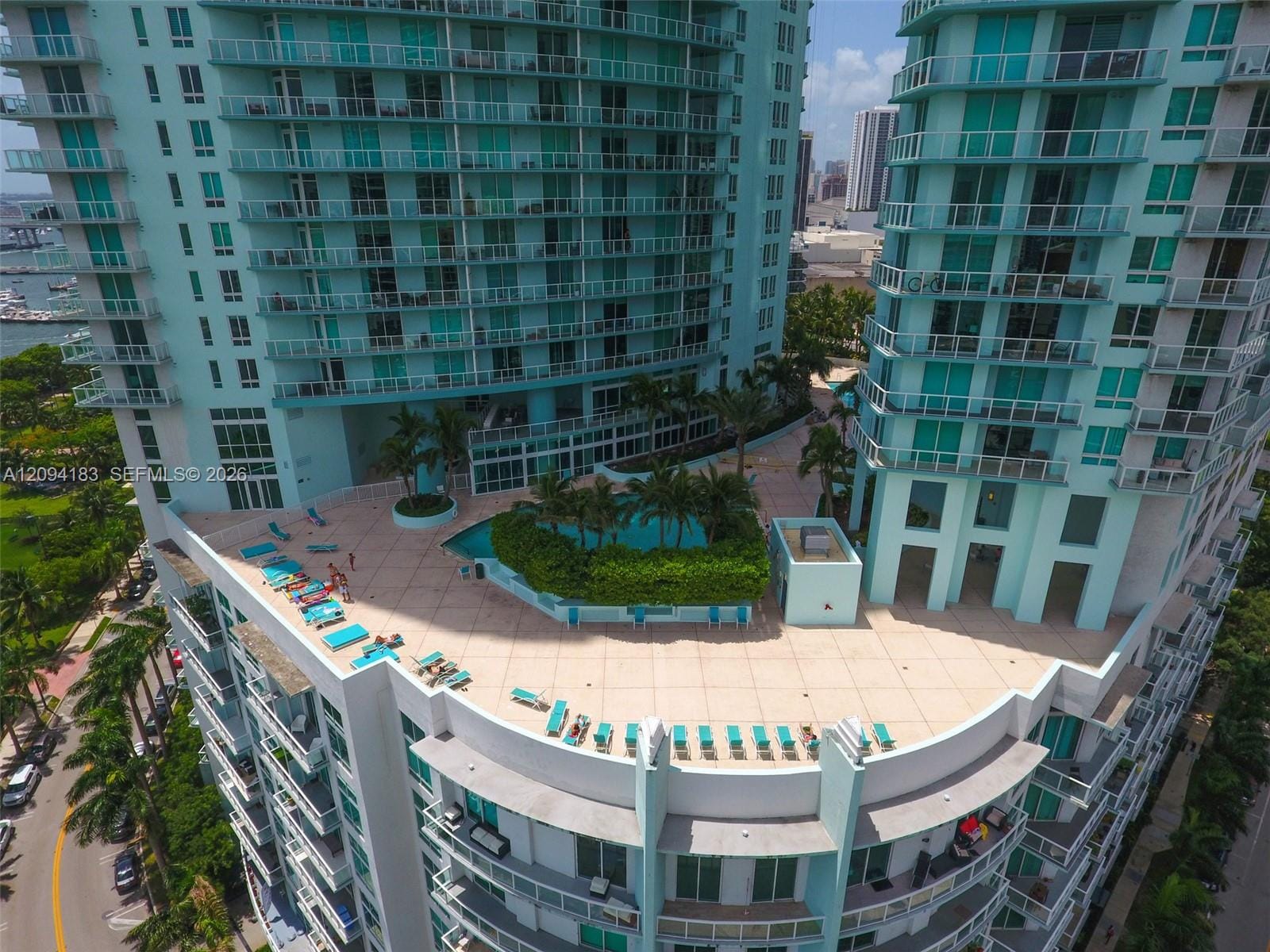 1900 N Bayshore Drive 4604 — photo 2