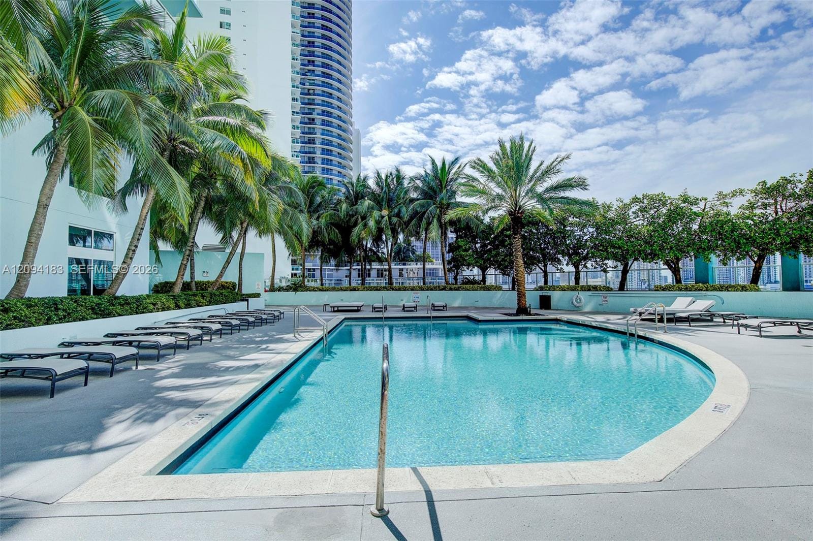 1900 N Bayshore Drive 4604 — photo 4