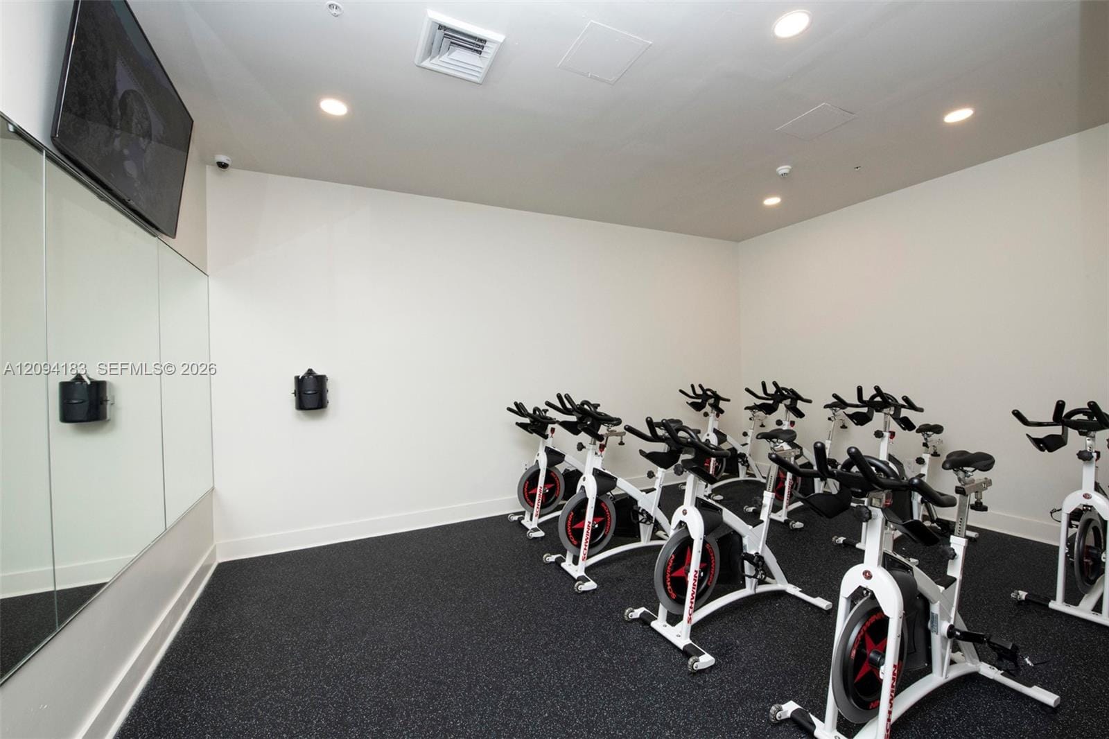 1900 N Bayshore Drive 4604 — photo 10