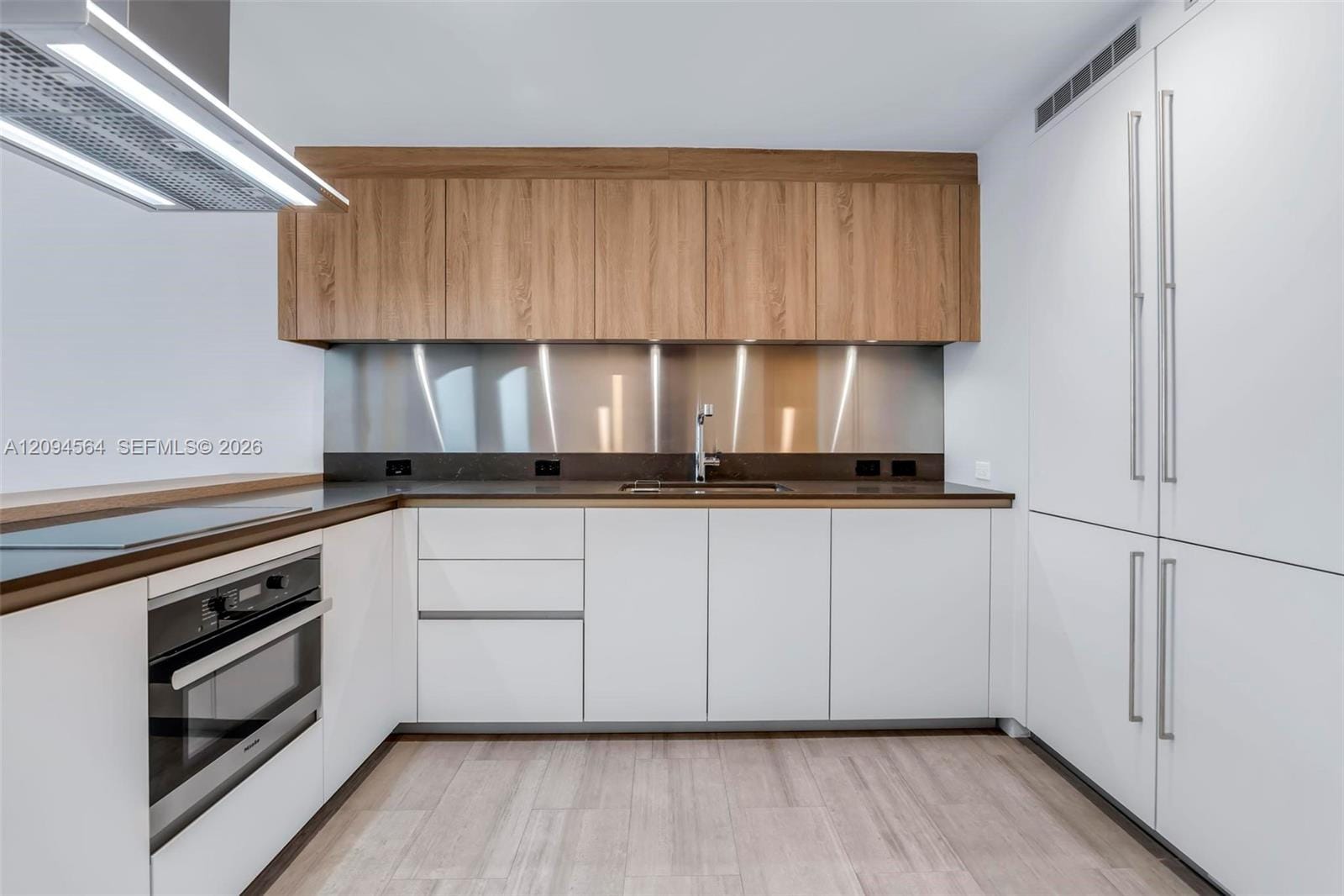1000 Brickell Plaza 2304 — photo 11