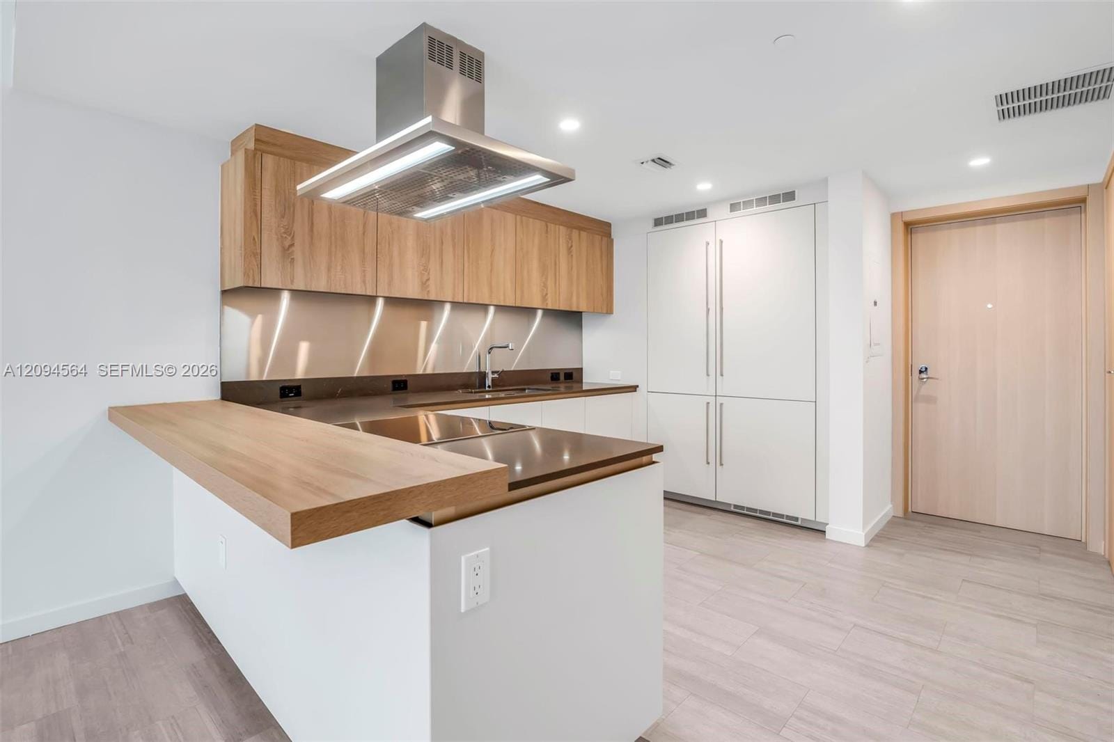1000 Brickell Plaza 2304 — photo 12