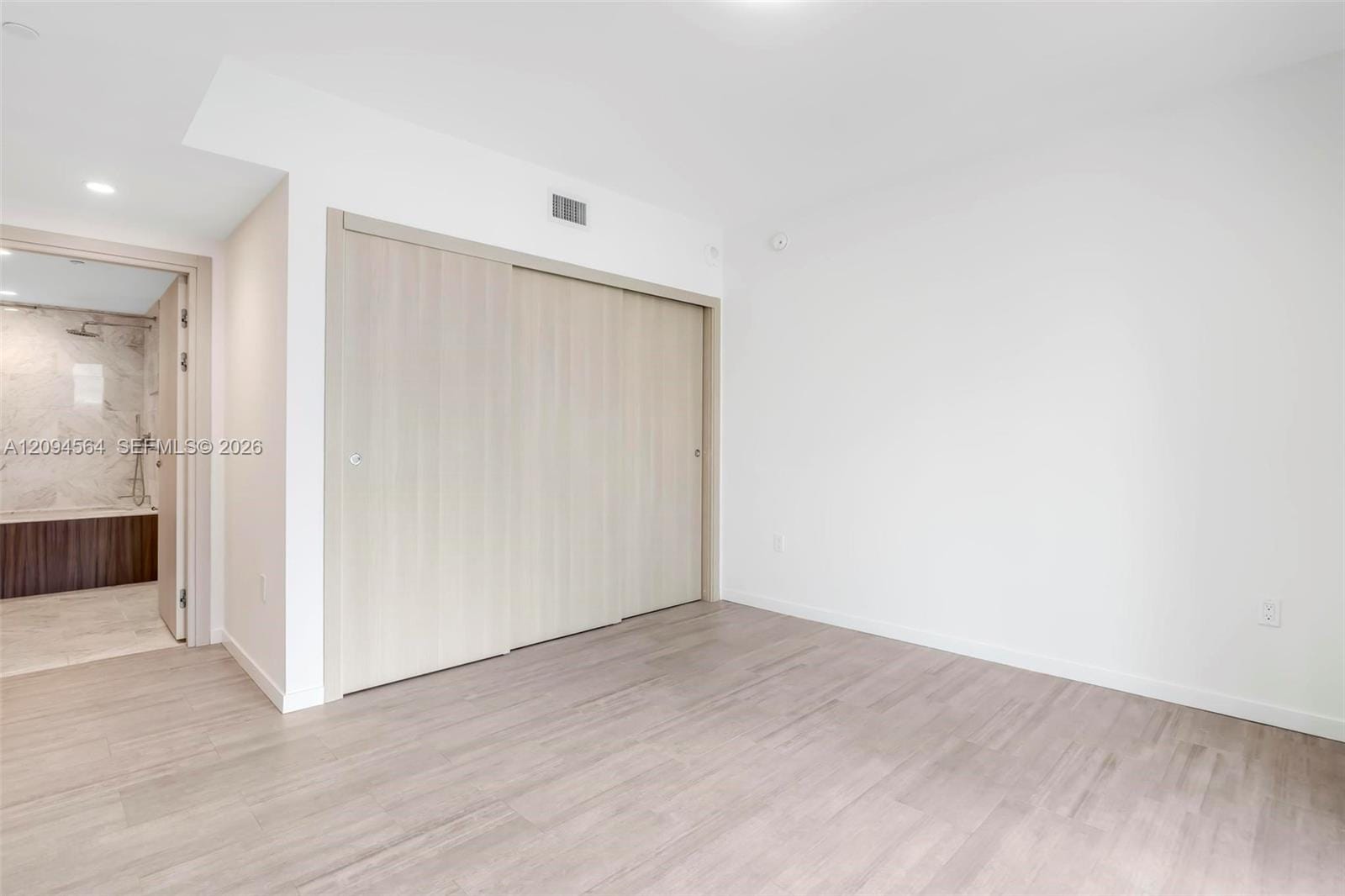 1000 Brickell Plaza 2304, Miami, FL 33131 photo 18