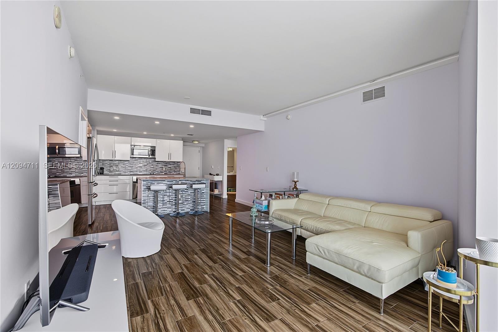 1900 N Bayshore Drive 3604 — photo 5