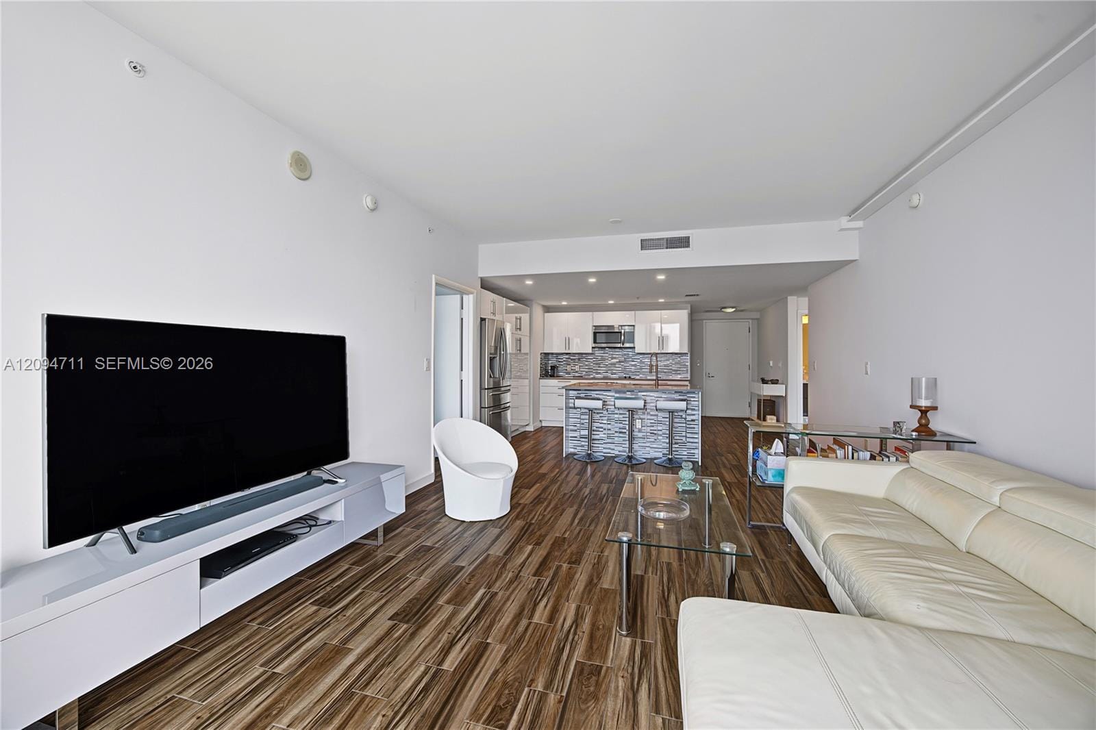 1900 N Bayshore Drive 3604 — photo 6