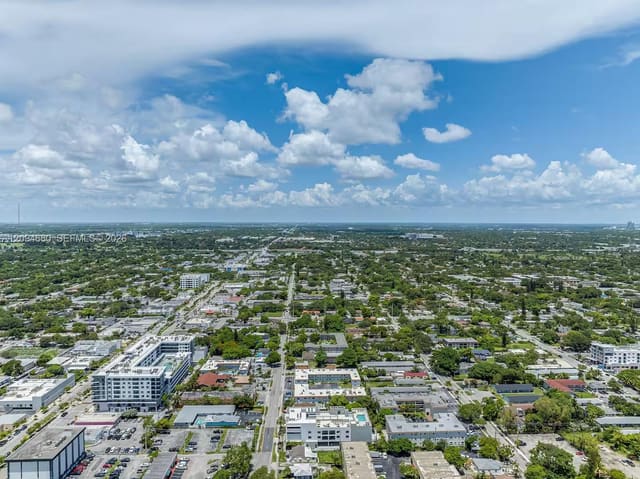 2201 Polk Street 204, Hollywood, FL 33020