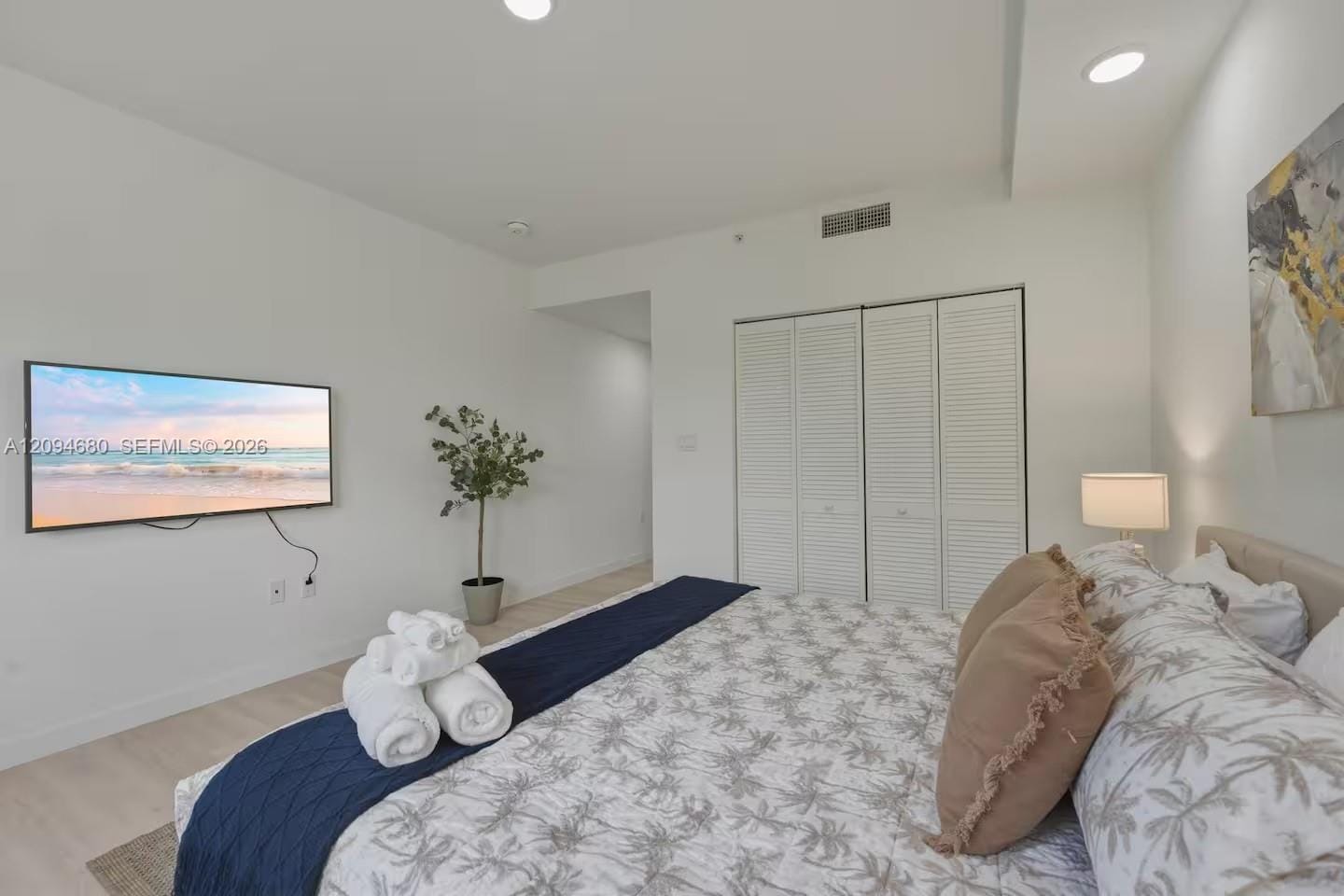 2201 Polk Street 204 — photo 9