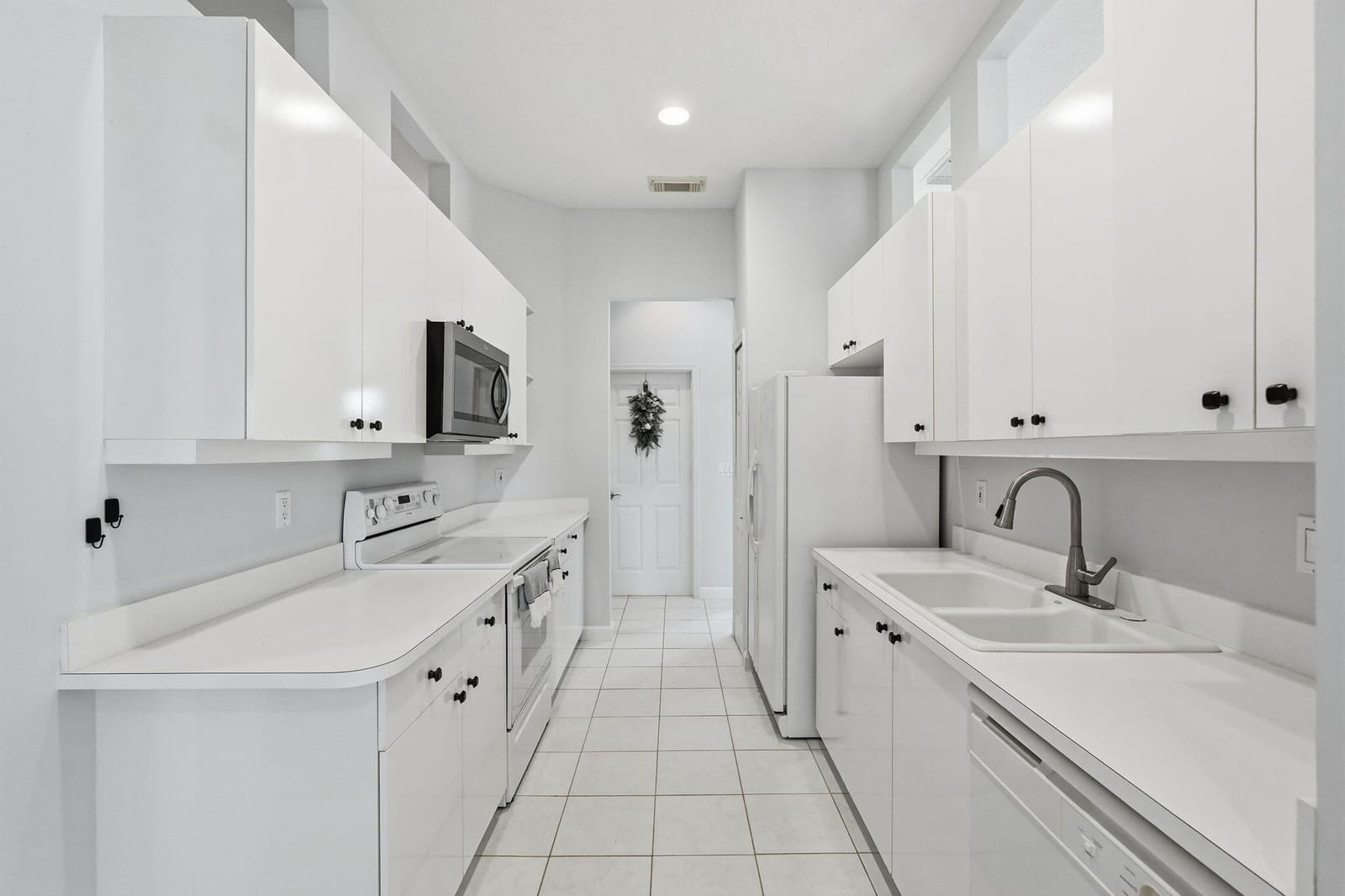 707 SW San Salvador Cove, Port St. Lucie, FL 34986 photo 17
