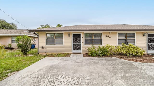 604 ROSELYN Avenue A, Fort Pierce, FL 34982