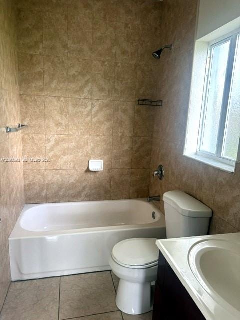 2472 NW 65th Street — photo 4