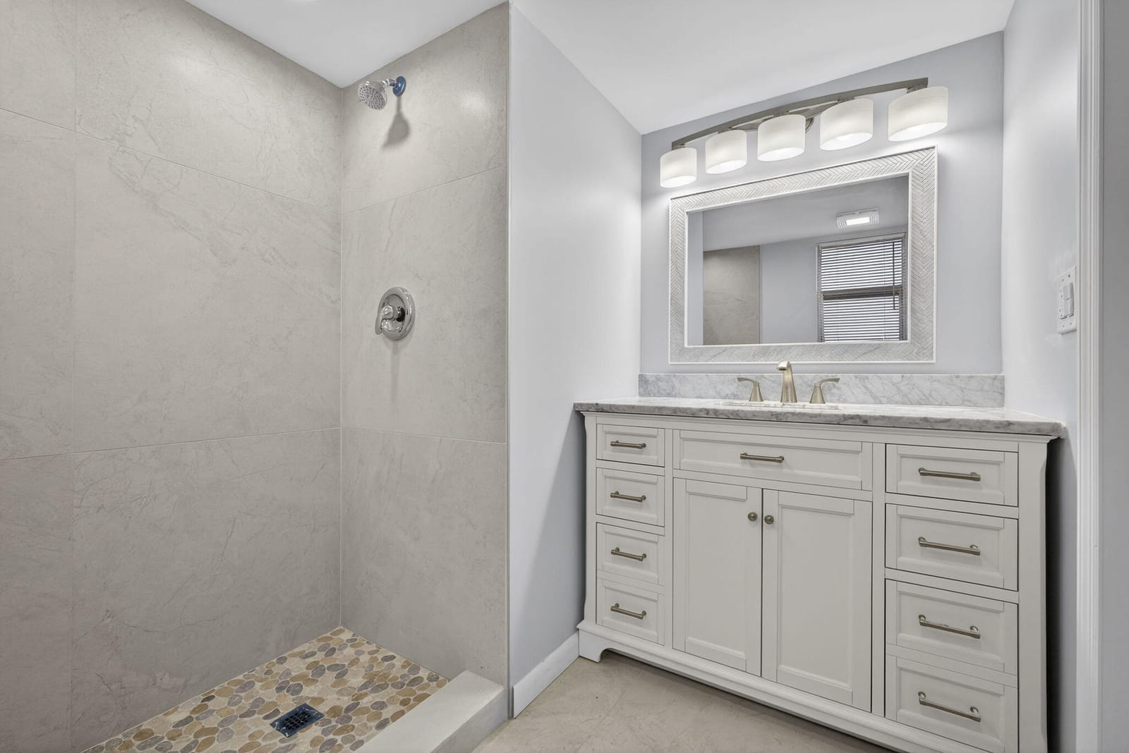3590 Via Poinciana 202, Lake Worth, FL 33467 photo 14