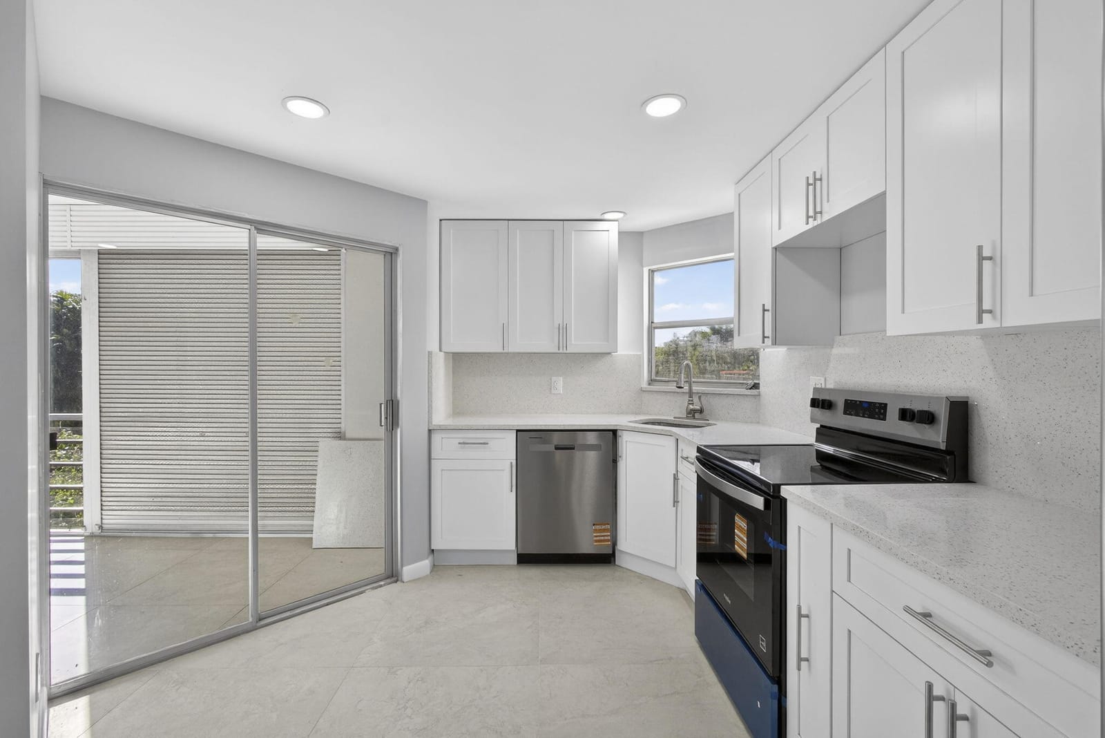 3590 Via Poinciana 202, Lake Worth, FL 33467 photo 26