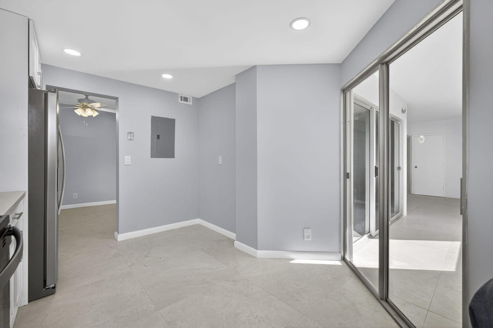 3590 Via Poinciana 202, Lake Worth, FL 33467 photo 30