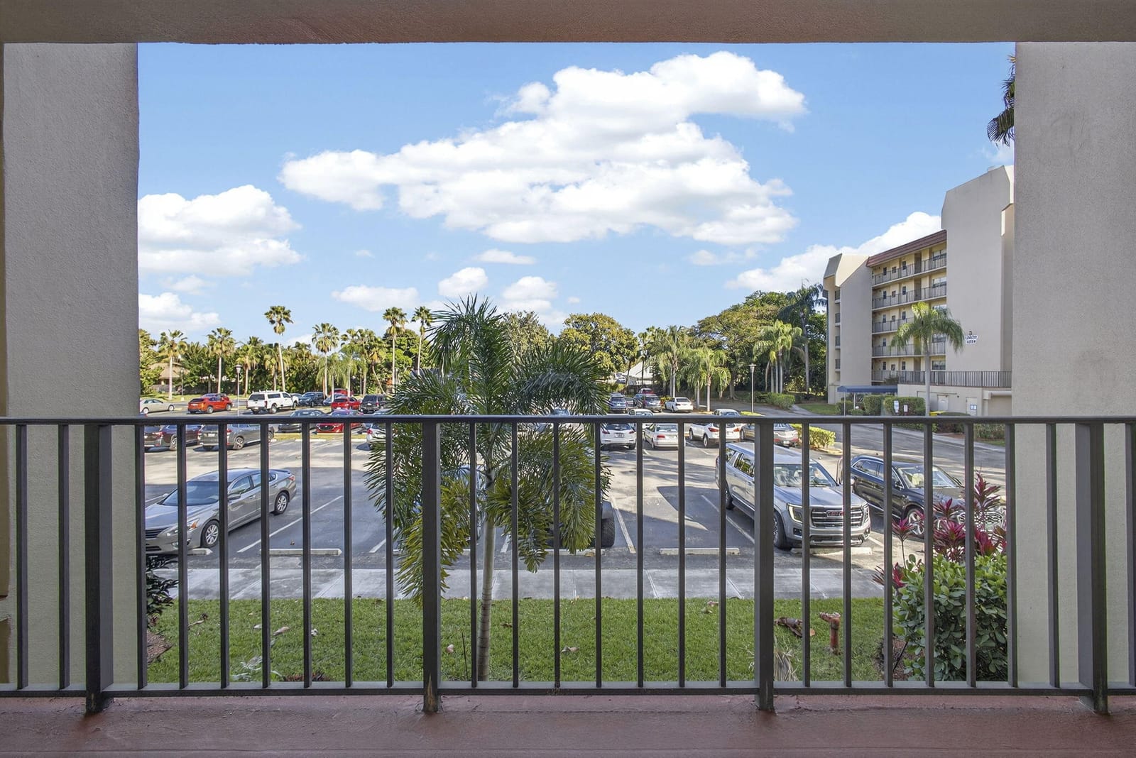 3590 Via Poinciana 202 — photo 7