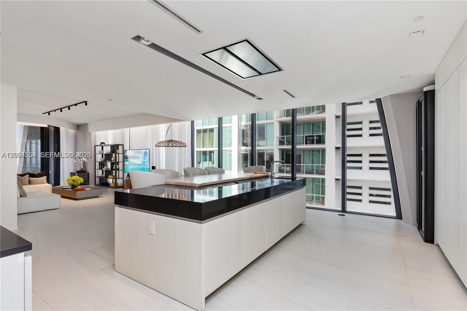 1000 Biscayne Boulevard 3502, Miami, FL 33132 photo 15