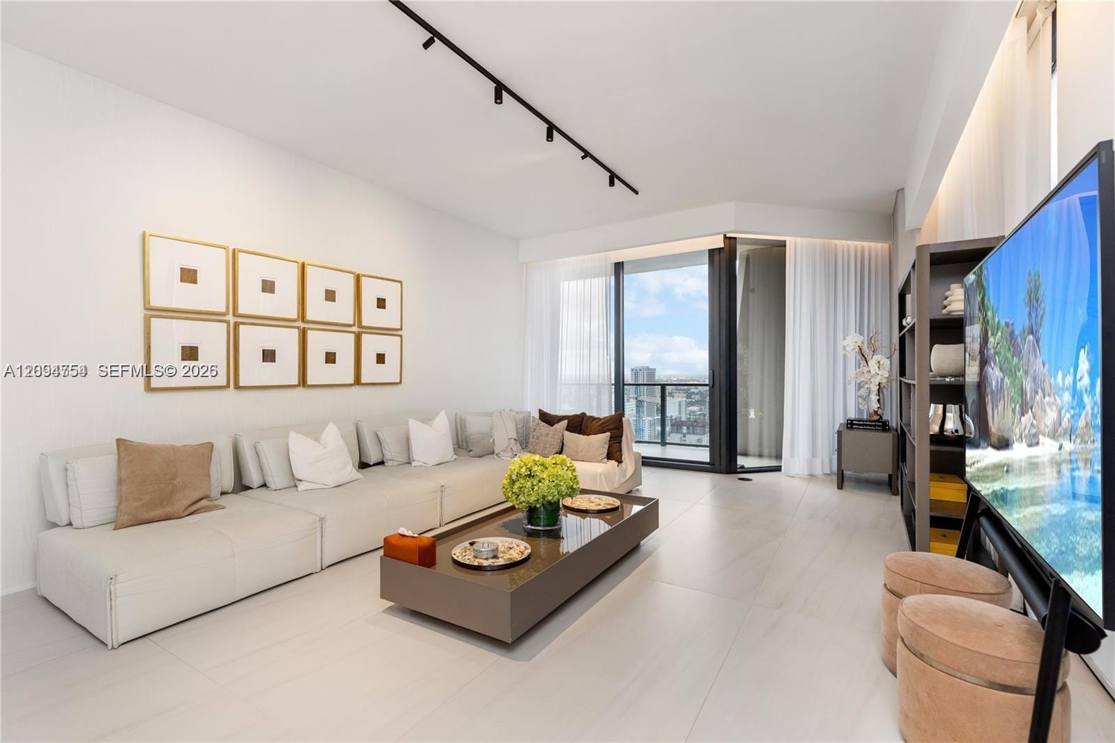 1000 Biscayne Boulevard 3502, Miami, FL 33132 photo 24