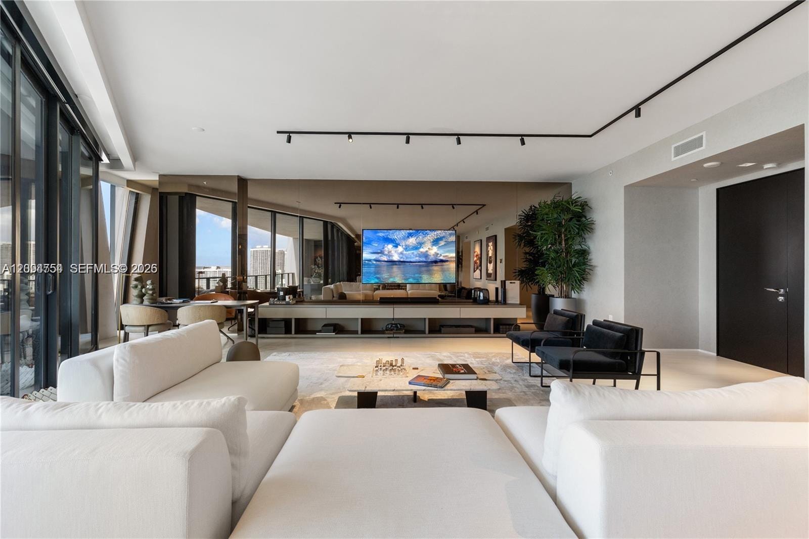 1000 Biscayne Boulevard 3502 — photo 4