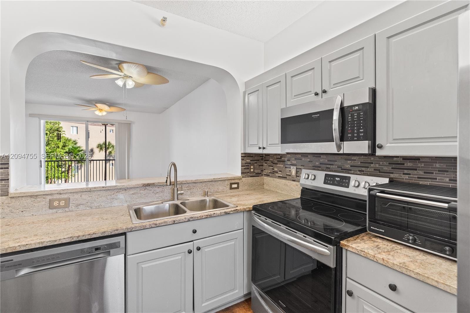 7647 Southampton Terrace 314 — photo 3