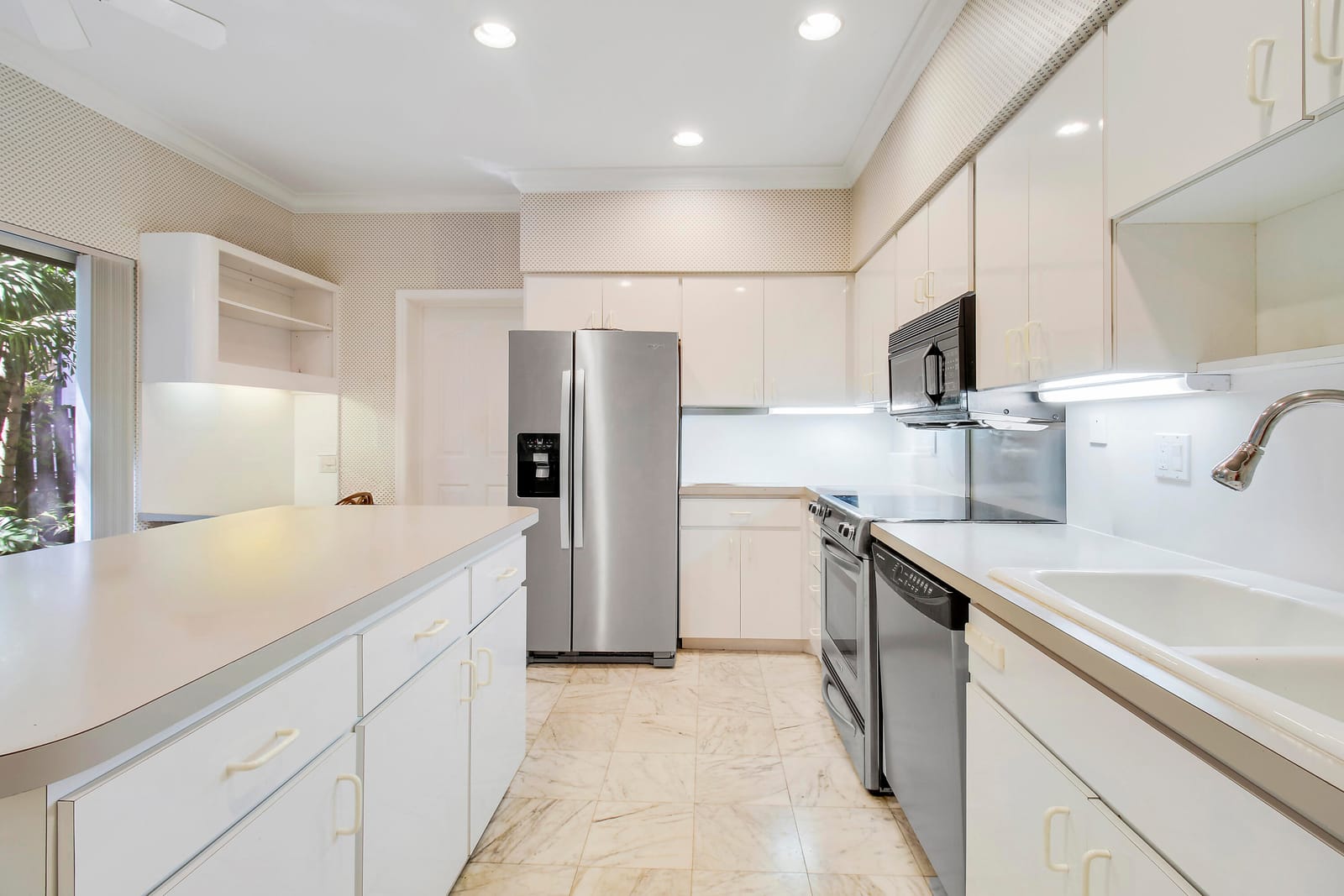 234 PARK Avenue — photo 6