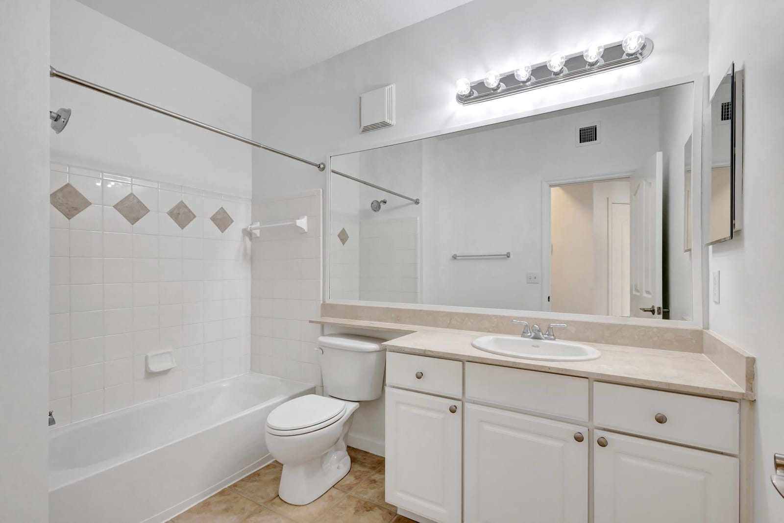826 DAKOTA Drive 102, Jupiter, FL 33458 photo 16