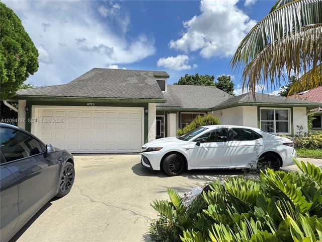 8715 NW 83rd Street, Tamarac, FL 33321