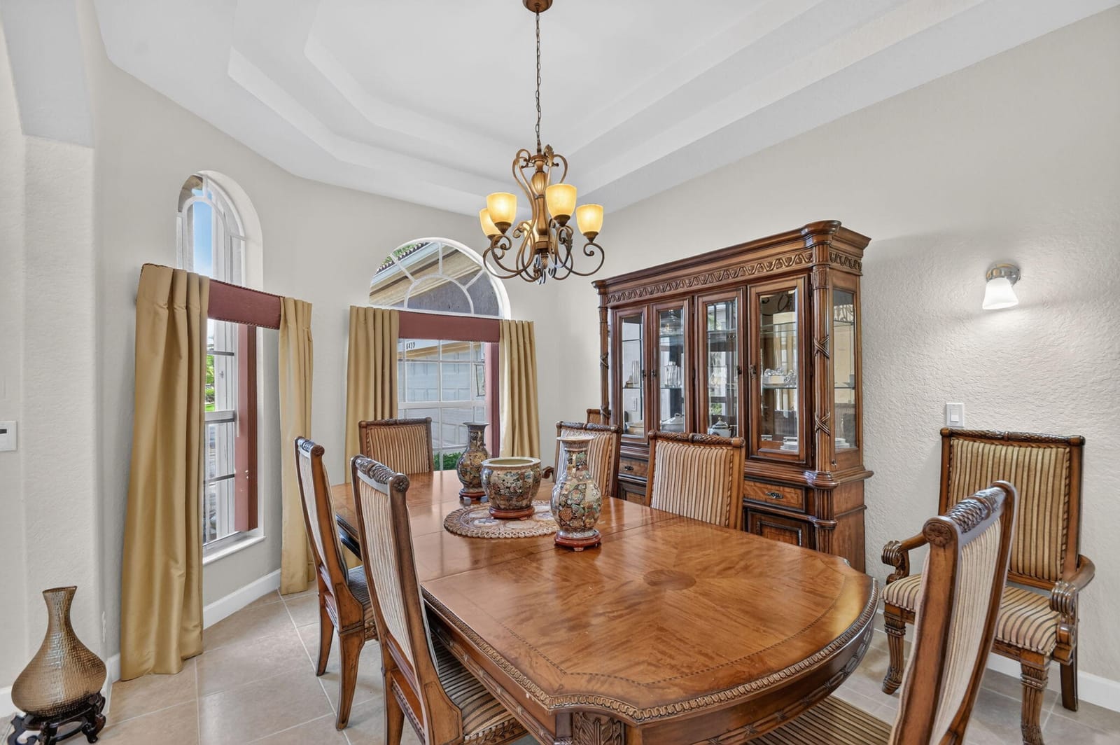 6039 WALNUT HILL Drive — photo 11